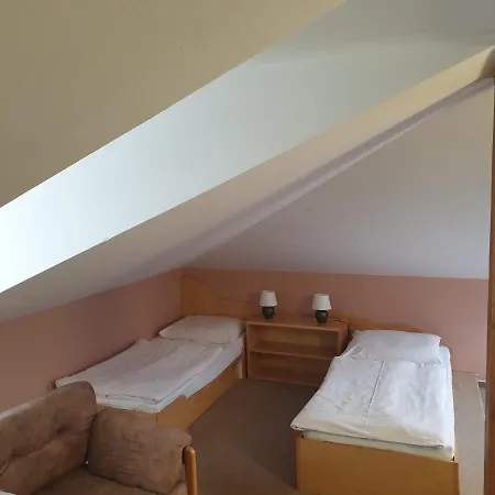 Zámeček Na čeladné 3*