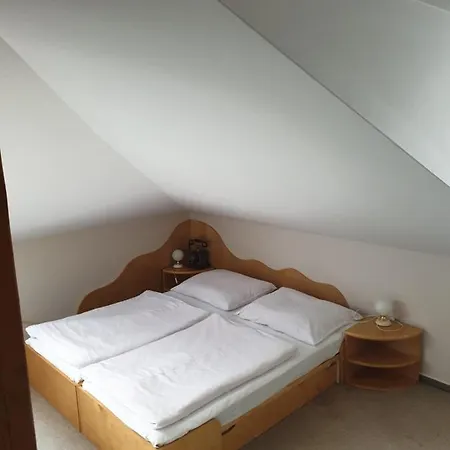 Zámeček Na čeladné 3*