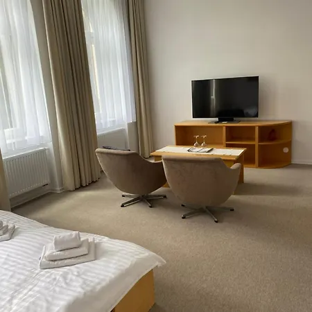Zamecek Na Celadne Hotell 3*