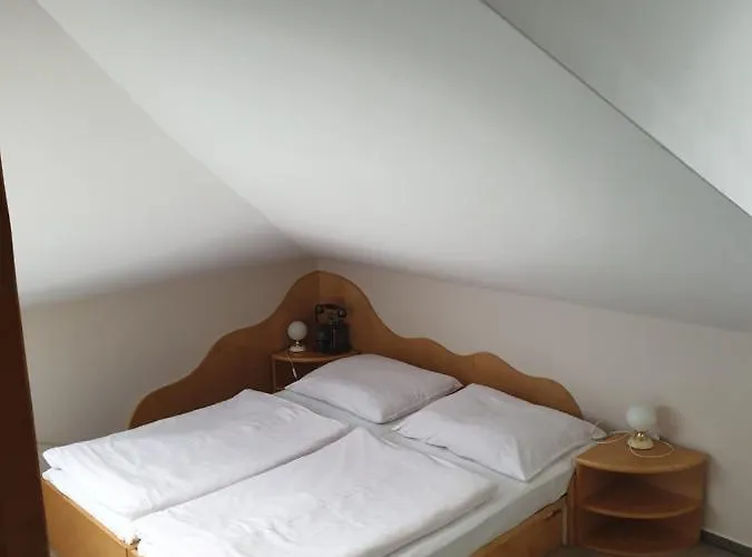 Zámeček Na čeladné 3*